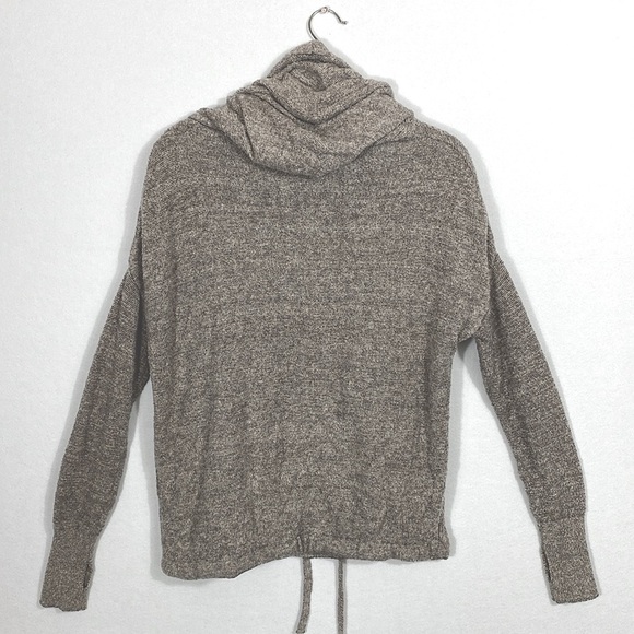 Barefoot Dreams CozyChic Ultra Lite® Funnel Neck Hooded Pullover size medium - Picture 6 of 14